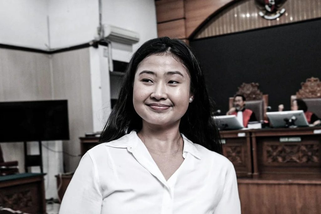 Majelis Hakim PN Jakarta Selatan membacakan vonis pidana pengawasan terhadap Laras Faizati