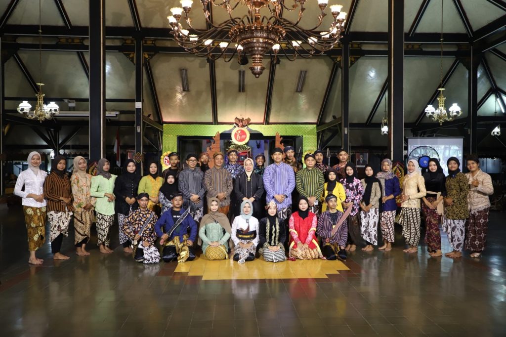 Pagelaran Gendhing Setu Legi di Pendopo Kabupaten Purworejo sebagai upaya pelestarian seni tradisi Jawa