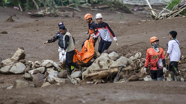 Longsor Cisarua: BNPB Catat 17 Meninggal, 11 Teridentifikasi