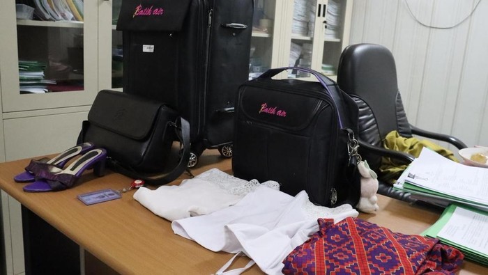 Seragam hingga Atribut Pramugari Gadungan Dibeli Melalui Online