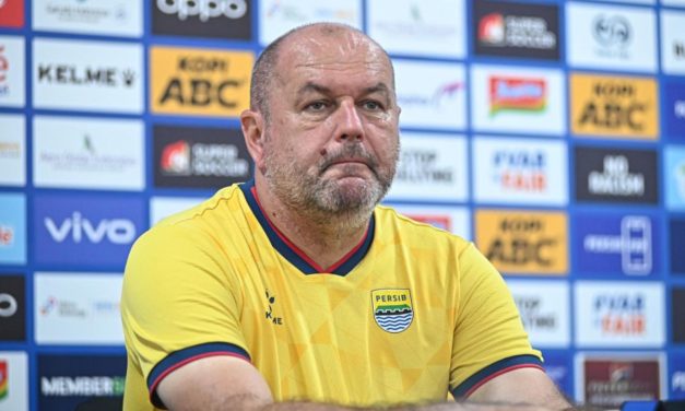 Bojan Hodak Tembus 200 Poin di Persib, Samai Rekor Legenda!