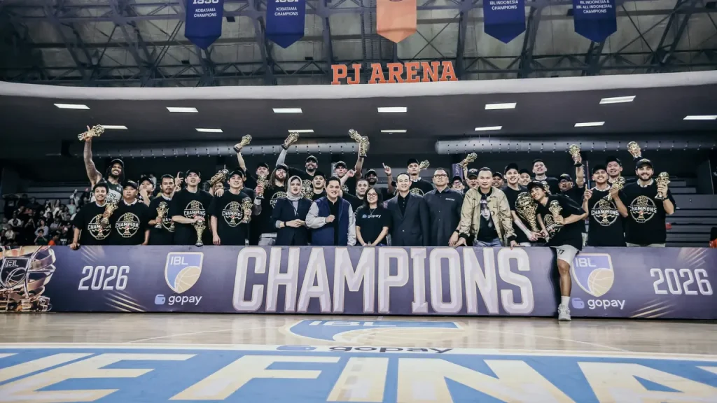 Bogor Hornbills merayakan gelar juara IBL 2026