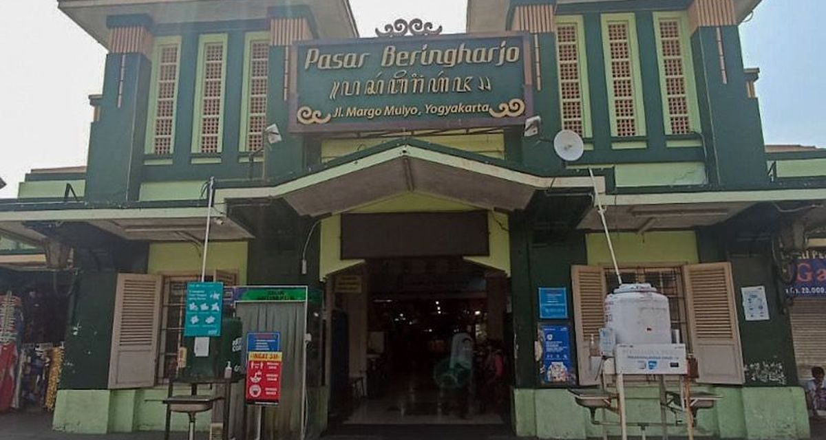Pasar Beringharjo Yogyakarta: Warisan Sejarah, Ekonomi, Budaya