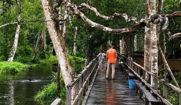 Pemandian Air Merah Tepian Bak, Wisata Unik di Pangkalan Bun