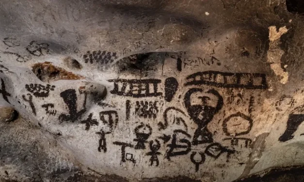 Warisan Budaya: Misteri 32 Simbol Gua Prasejarah Terungkap