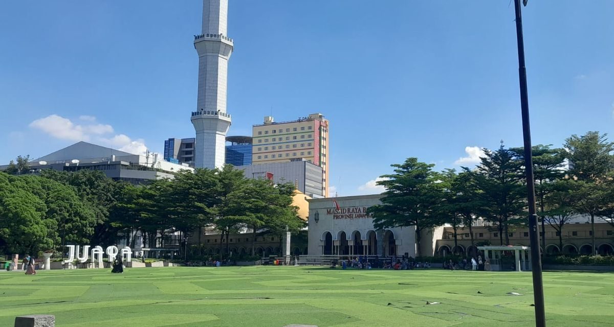 Alun-Alun Bandung Kembali Dibuka untuk Umum, Simak Jam Operasional dan Aturannya