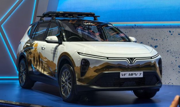 Modifikasi VinFast VF MPV 7 di GIIAS 2026 Tampil Simpel dengan Nuansa Petualangan Keluarga