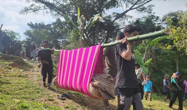 Tradisi Mangngaro Mamasa Pindahkan 48 Jenazah Leluhur ke Liang Pemakaman Baru
