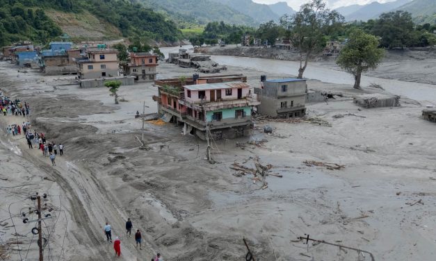 Perubahan Iklim Diduga Perparah Bencana Gletser Nepal-Tibet